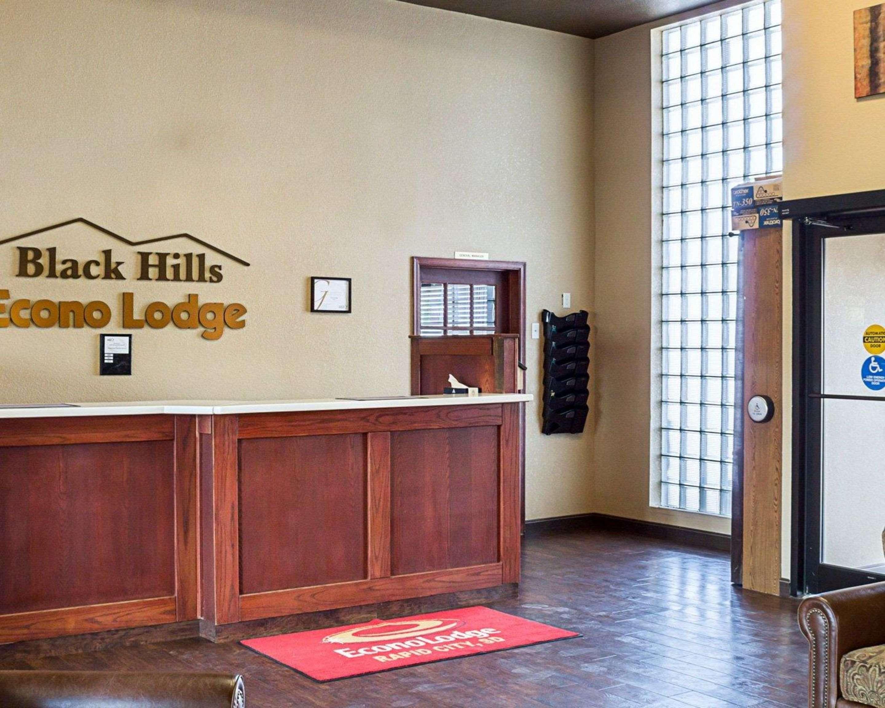 Econo Lodge Black Hills Рапид Сити Екстериор снимка