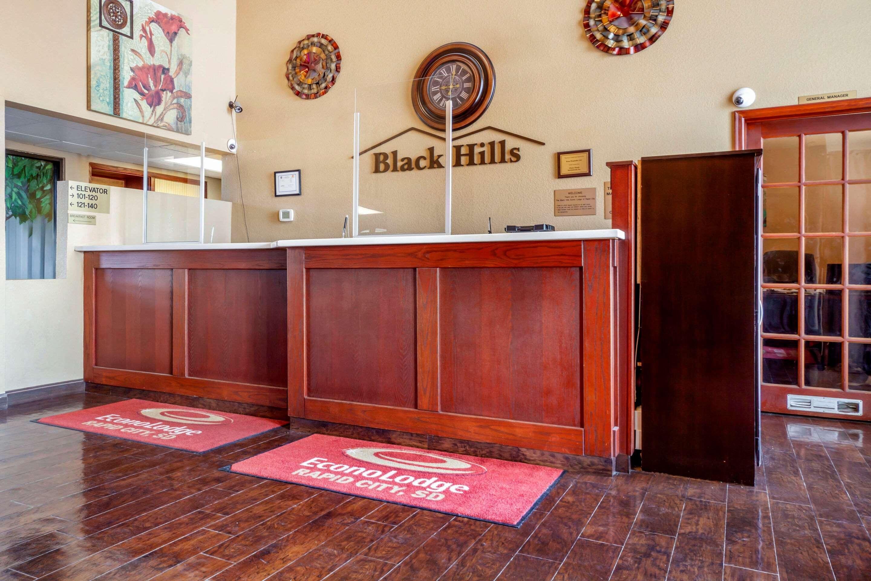 Econo Lodge Black Hills Рапид Сити Екстериор снимка