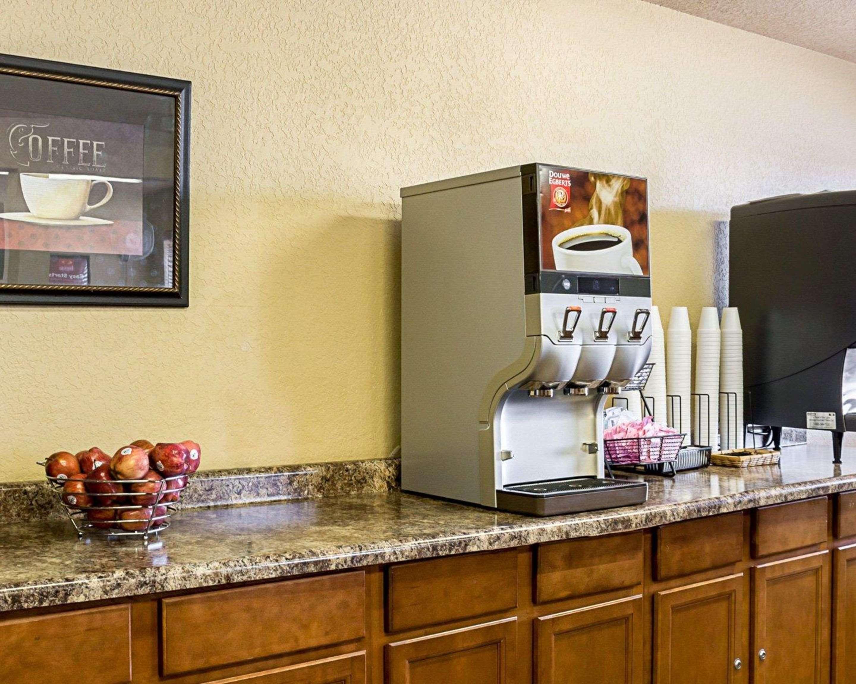 Econo Lodge Black Hills Рапид Сити Екстериор снимка